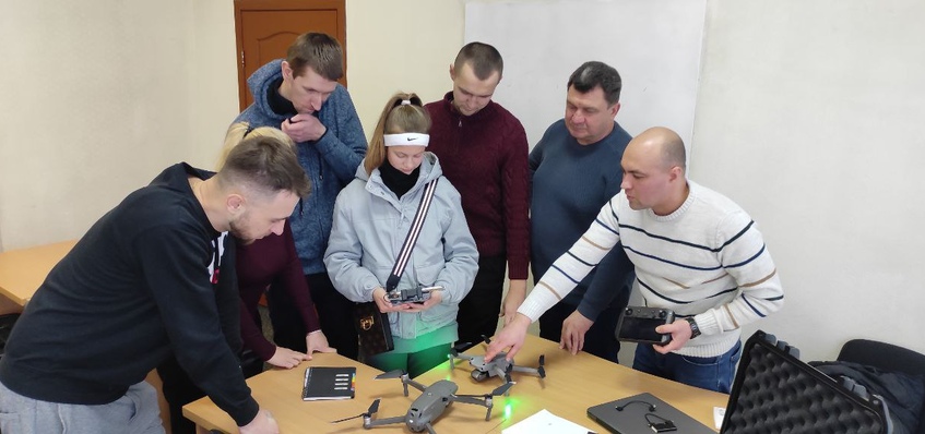 Навчання керування дроном